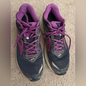 Brooks Women's Athletic Shoes in Purple and Black